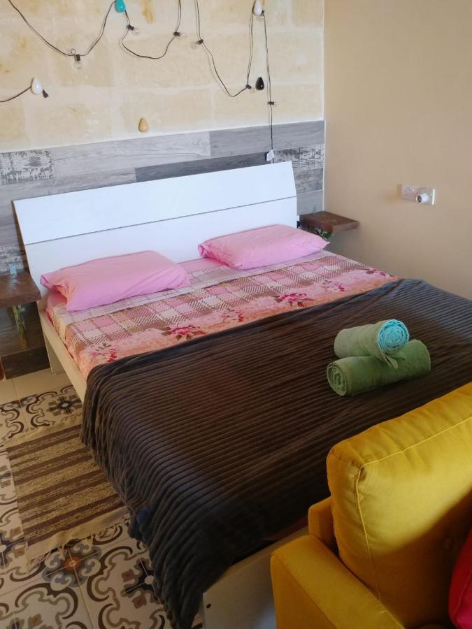 Triesti Home Вікторія Екстер'єр фото